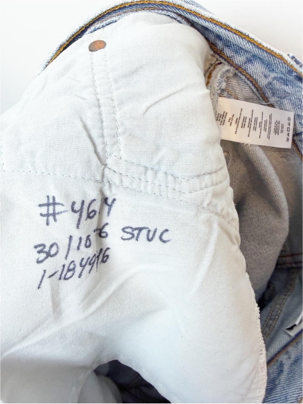 Re/Done x Levi's | High Rise Distressed Vintage Jeans - Picture 8 of 10